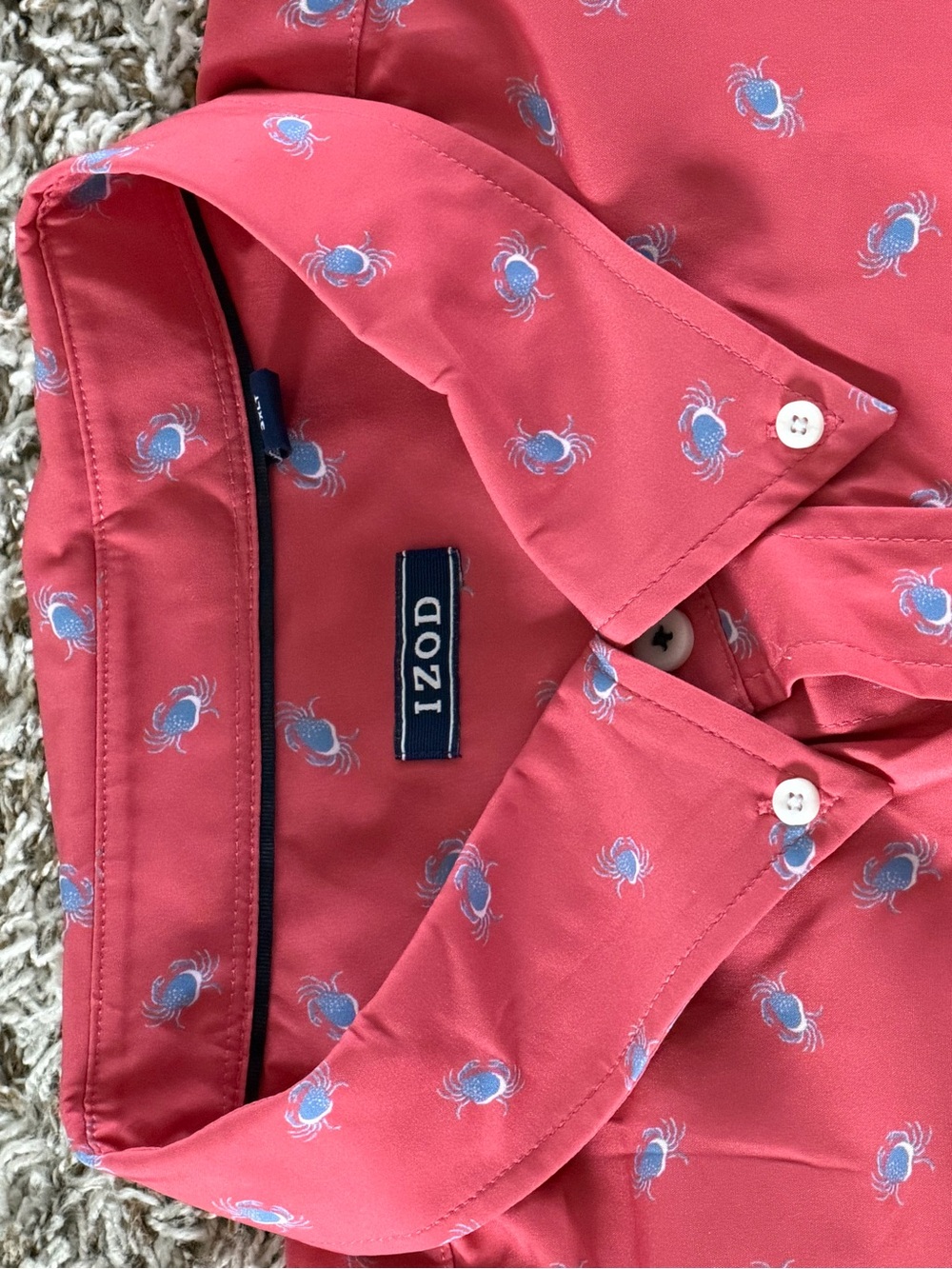 Izod Short-Sleeve Button-Down Shirt in Coral with Micro Paisley - Picture 2 of 3